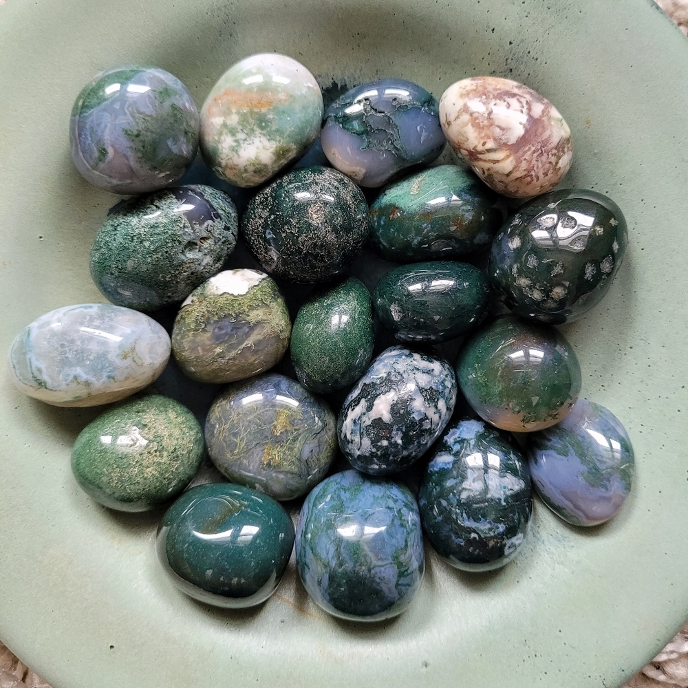 20 Moss Agate Tumbles 💚